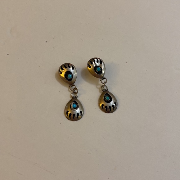 Turquoise and silver earrings - Picture 3 of 6